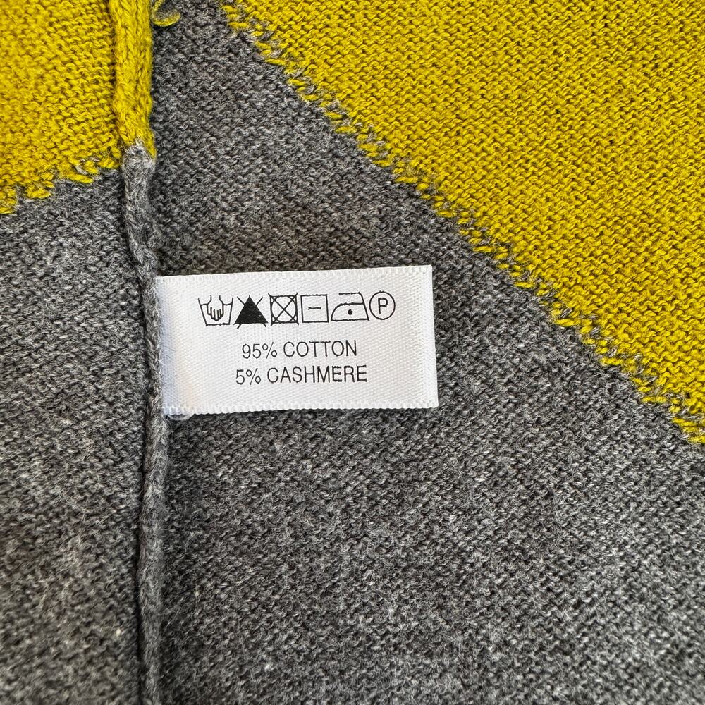 Lisa Todd Women's Sweter Size S | Gray V-neck Stars - Picture 8 of 8